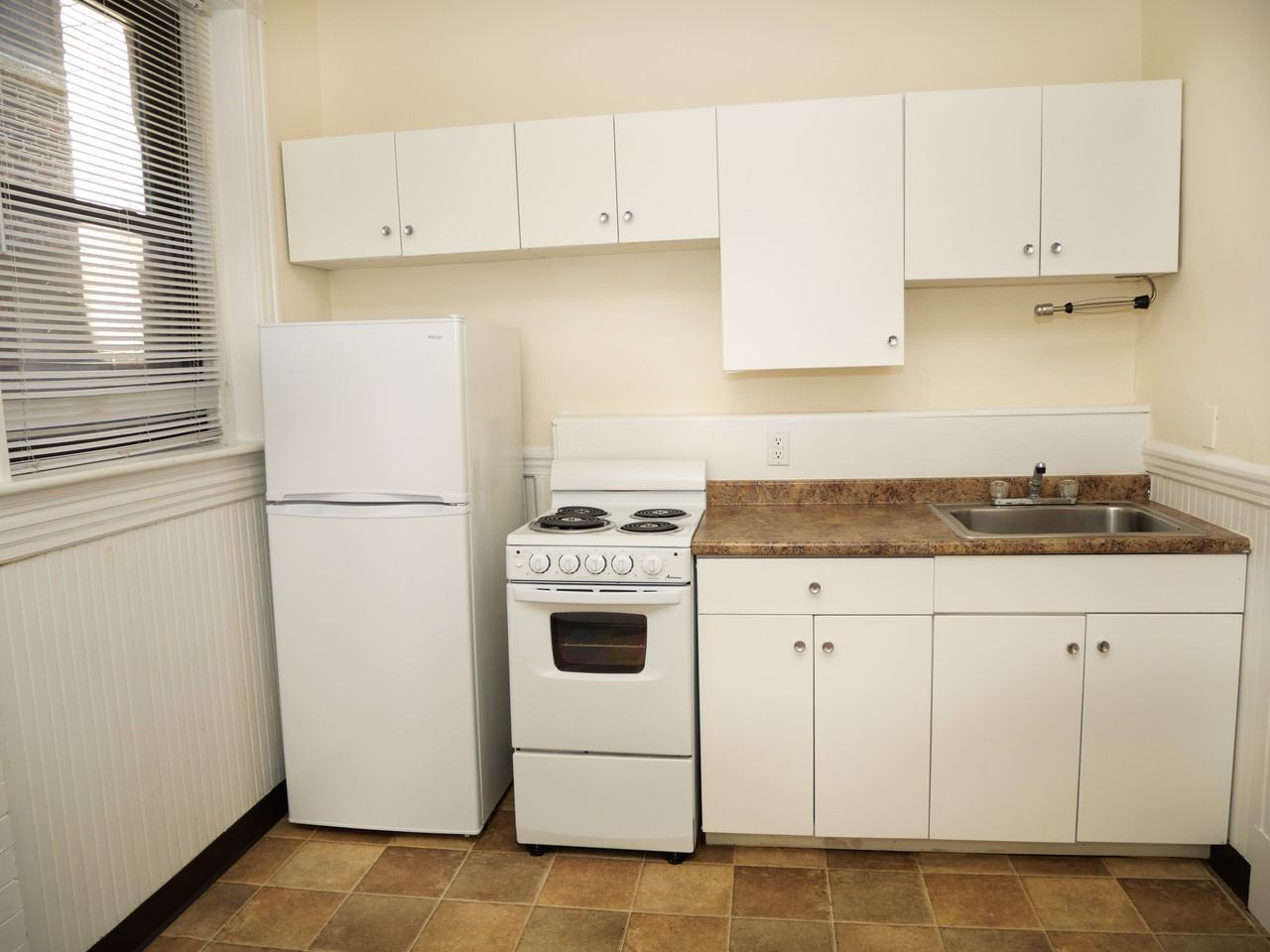 1382 Beacon Street - Photo 3 of 22