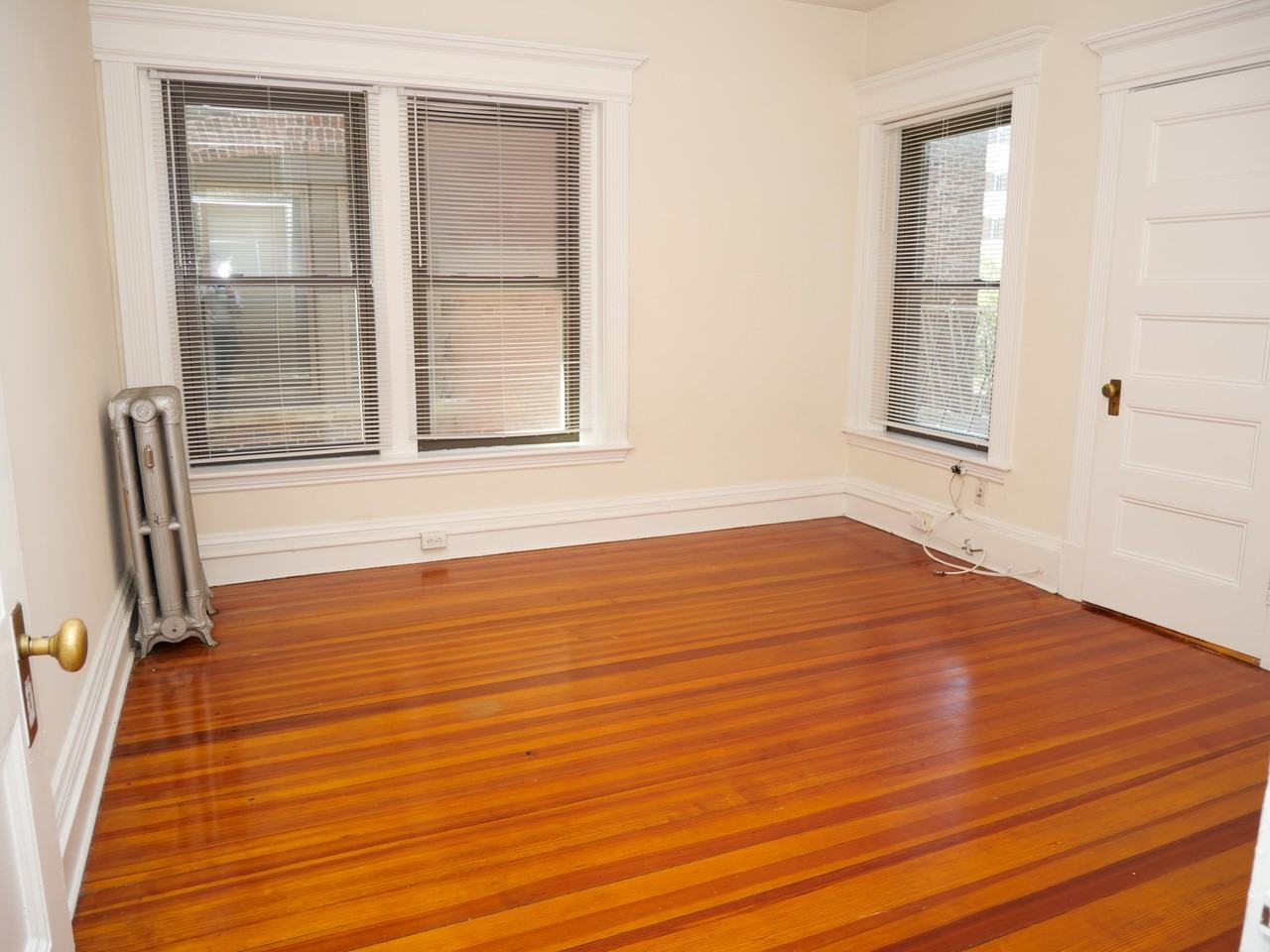 1382 Beacon Street - Photo 4 of 22