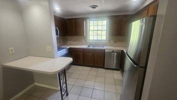 featured image of 2400 Albany St