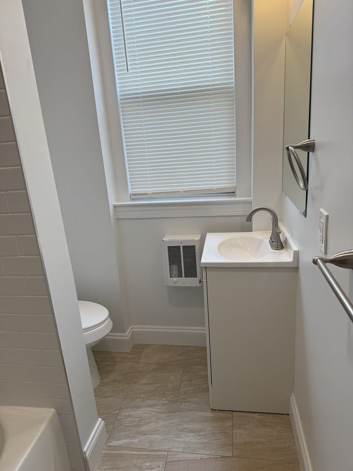 1820 California Street Northwest - Photo 7 of 8