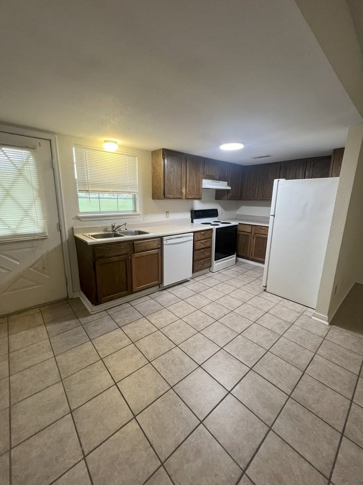 Southern Village - Photo 3 of 12