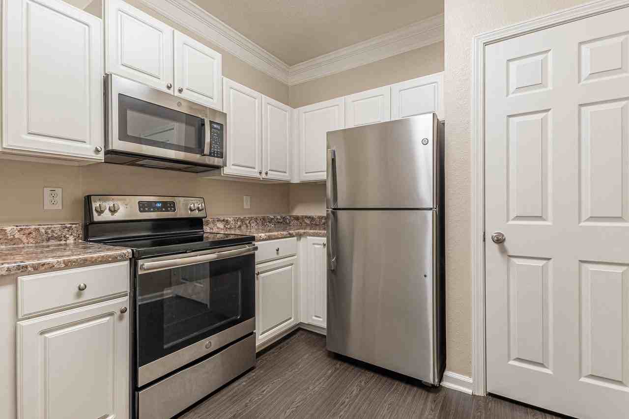 Villas at Newnan Crossing - Photo 3 of 42