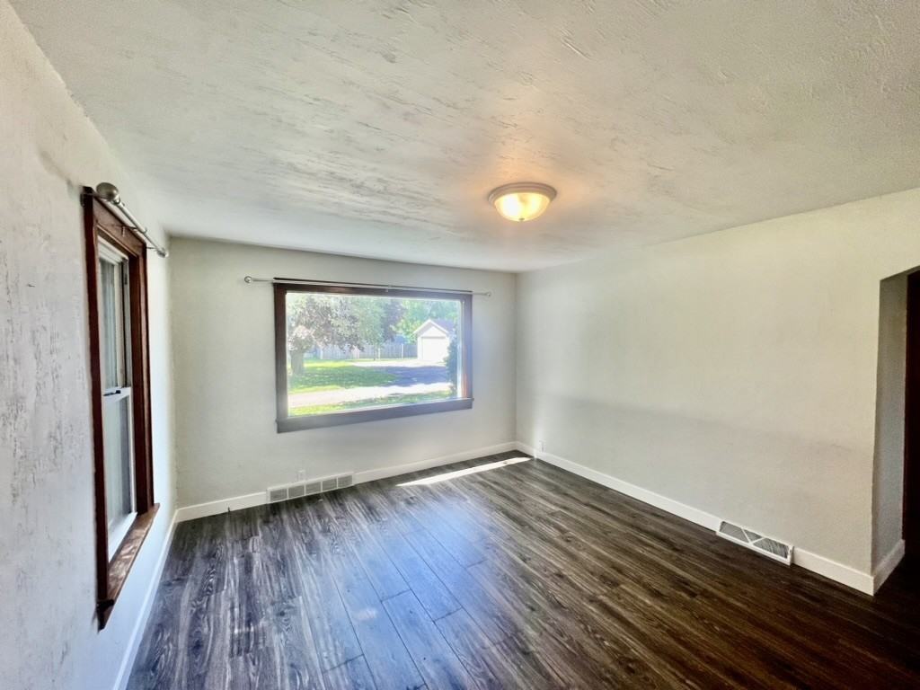 1032 N Rapids Road - Photo 7 of 13