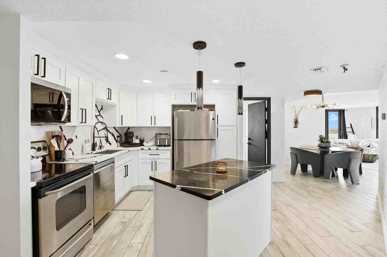 400 East Colonial Drive - Photo 4 of 20