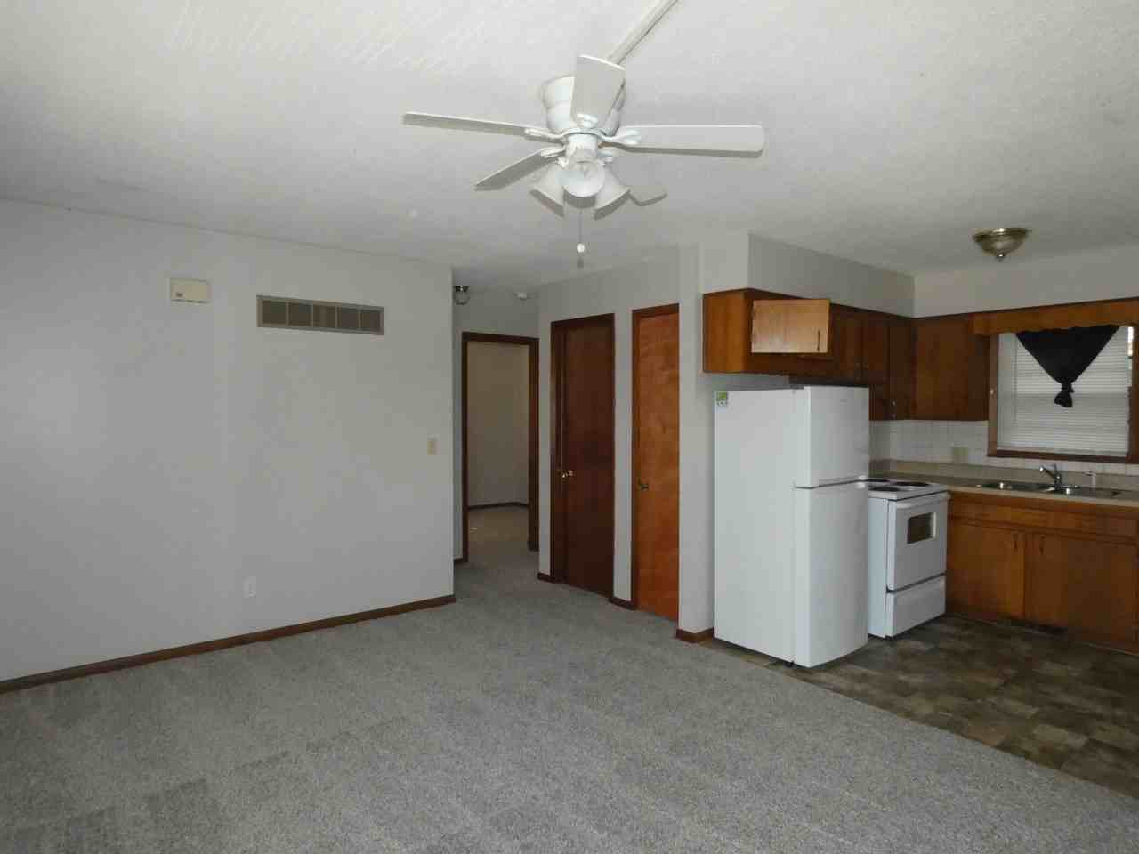 604 East Street, - Photo 4 of 13