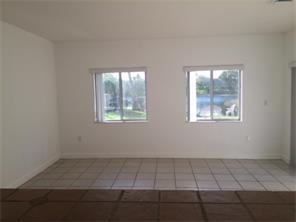 3884 Southwest 150th Court - Photo 2 of 7