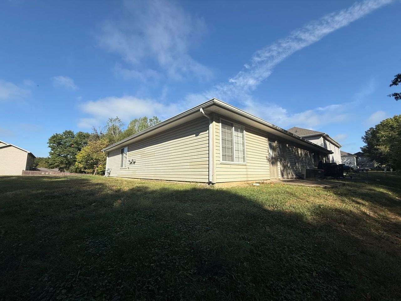 1820 Orie Dr - Photo 3 of 4