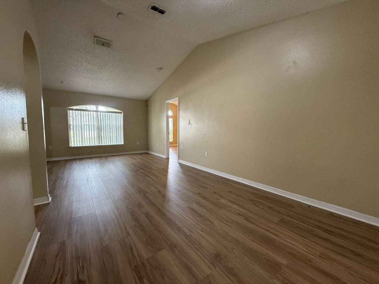 3216 Tealwood Ter - Photo 2 of 15