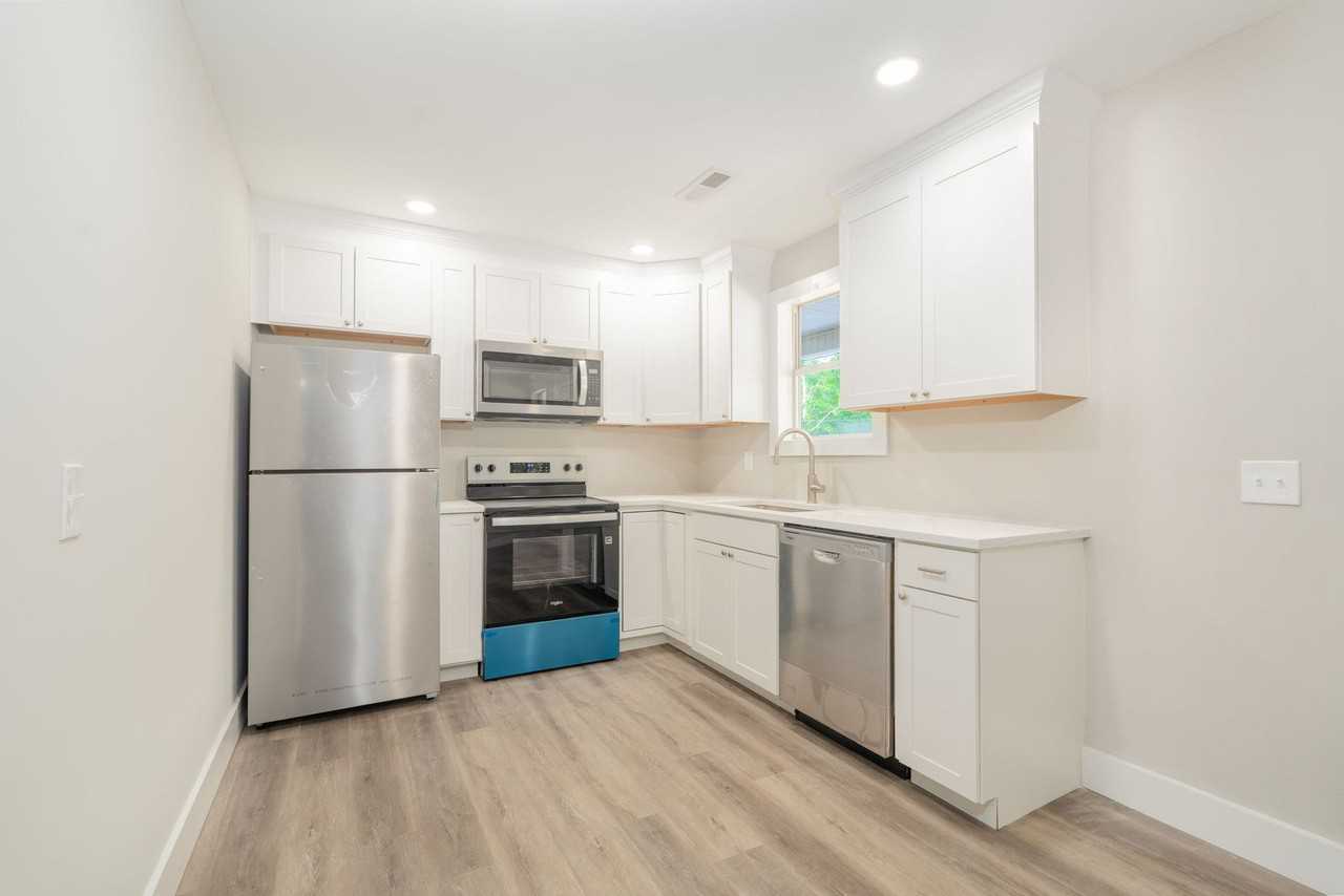 Flats on Florida 3314 - Photo 7 of 31