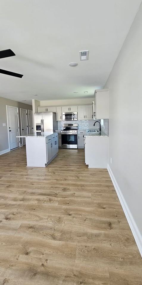 2220 Remington Court - Photo 3 of 20