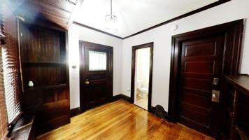 featured image of 400 Oxford St