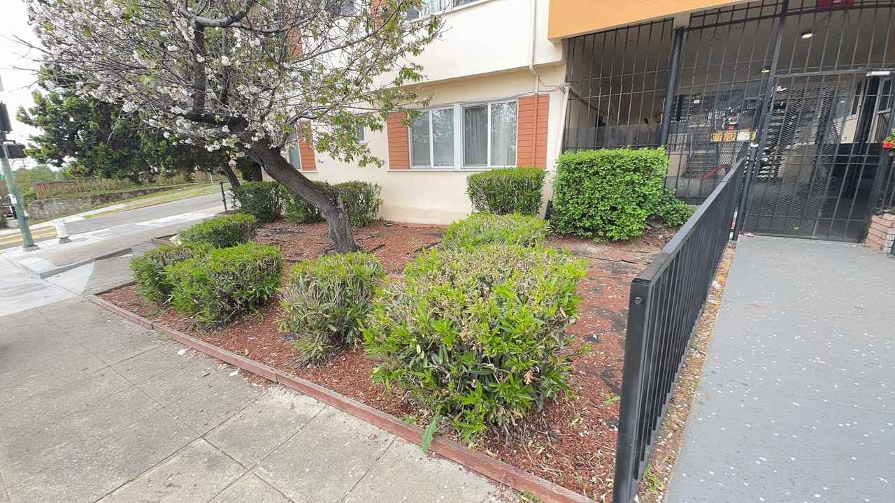 2711 23rd Avenue - Photo 2 of 7