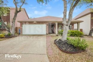 910 Saxonhill Dr - Photo 1 of 1