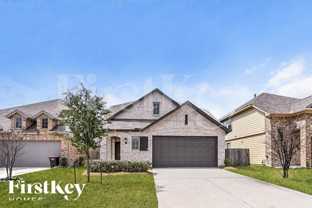 12319 Summerbrook Dr - Photo 1 of 1