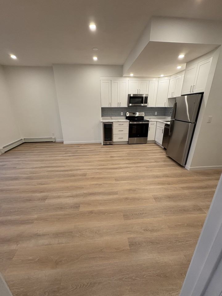 521 Massachusetts Ave #5 - Photo 2 of 16