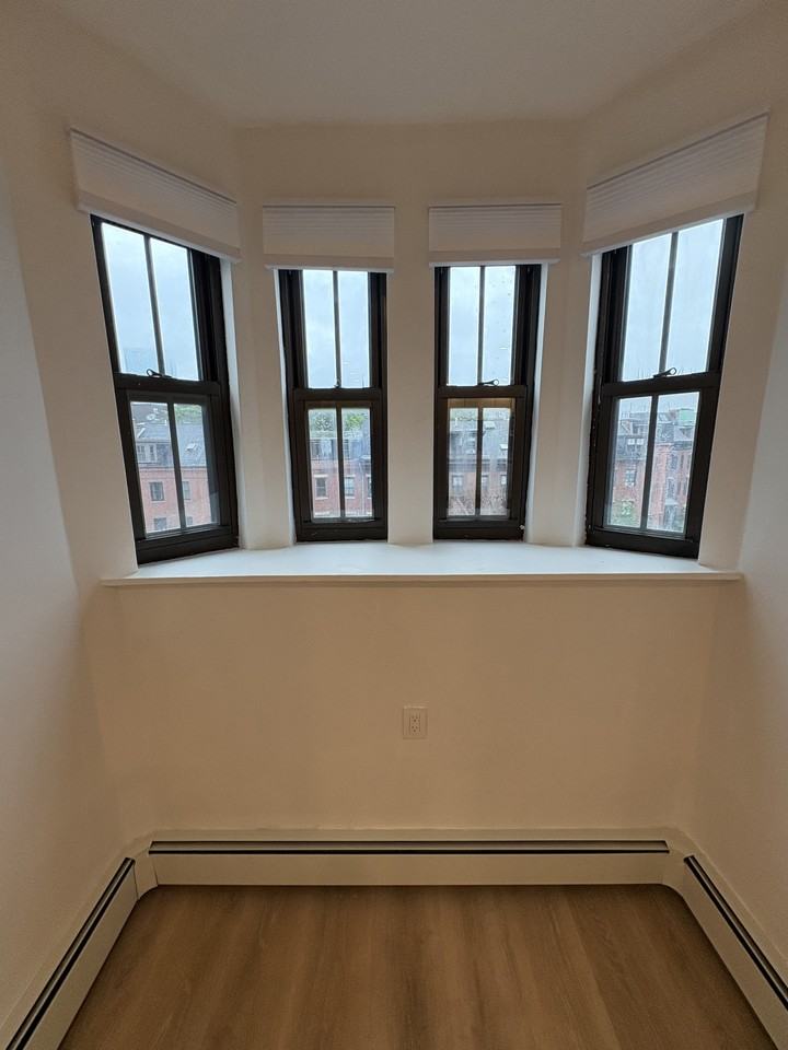 521 Massachusetts Ave #5 - Photo 4 of 16