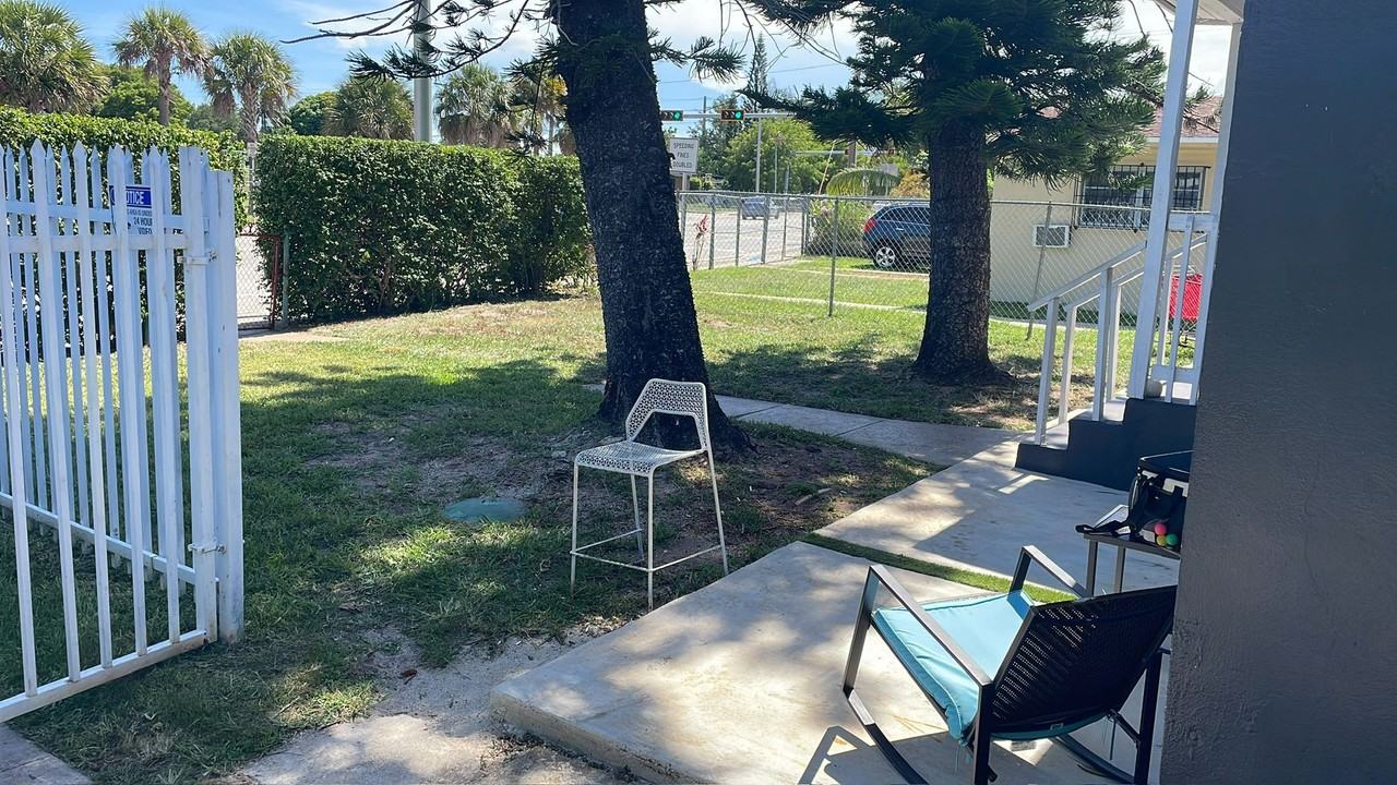 451 Nw 82nd St #NA - Photo 2 of 14