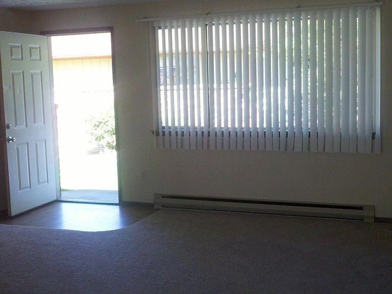 1928 East Bridgeport Avenue #NA - Photo 3 of 17