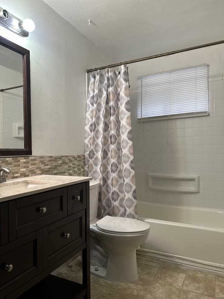 1928 East Bridgeport Avenue #NA - Photo 6 of 17