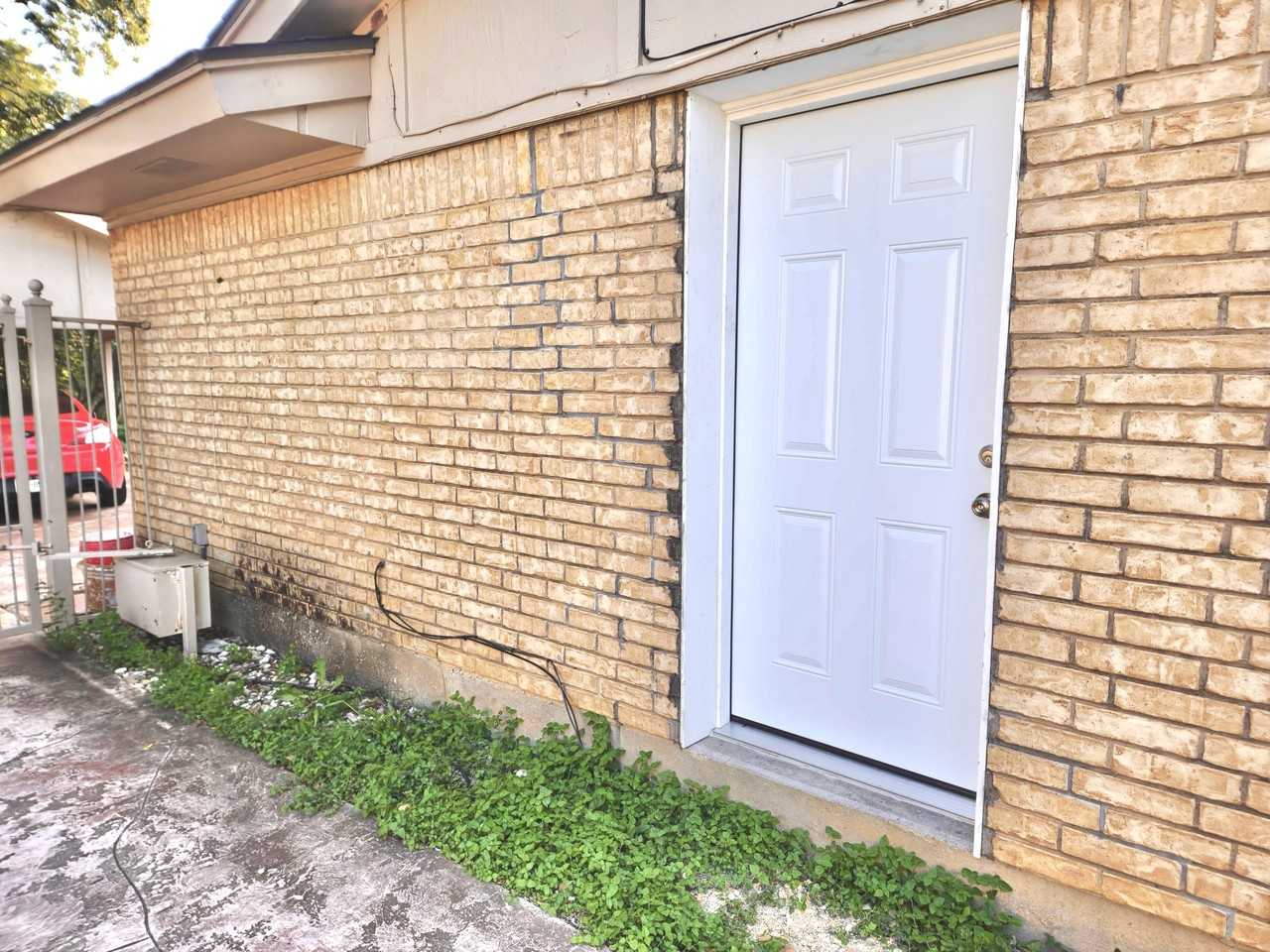 2425 Sherwood Dr #A - Photo 4 of 6