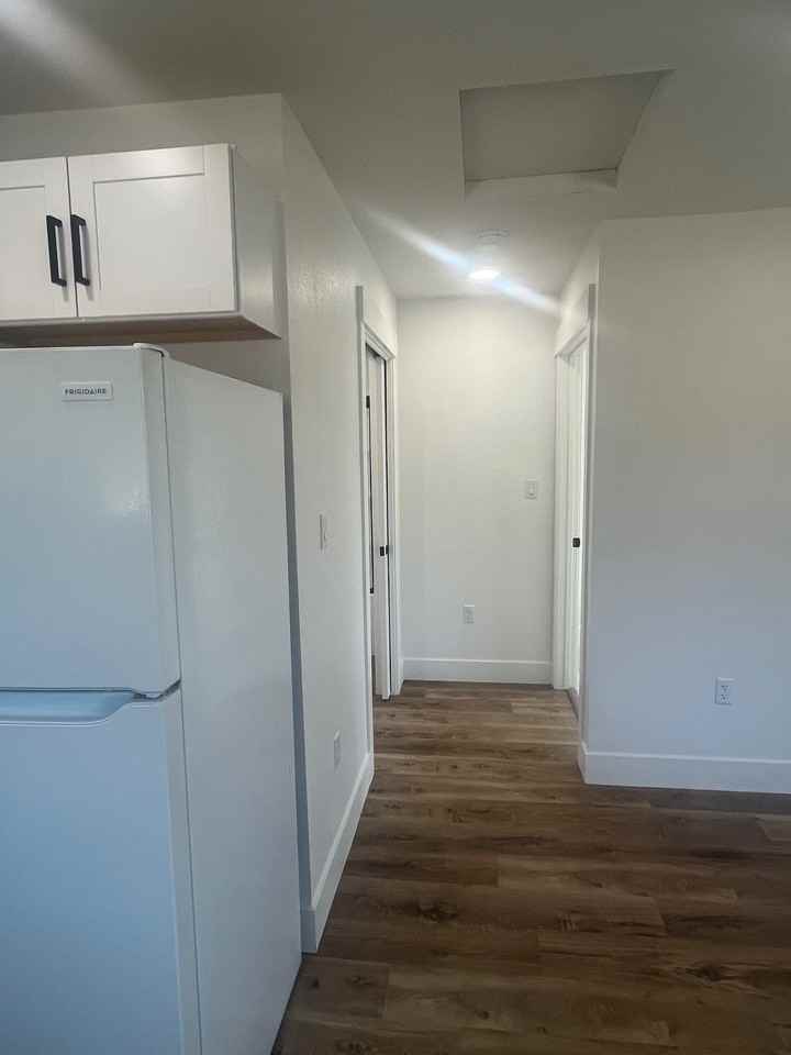 2177 Oxford Rd #NA - Photo 6 of 14