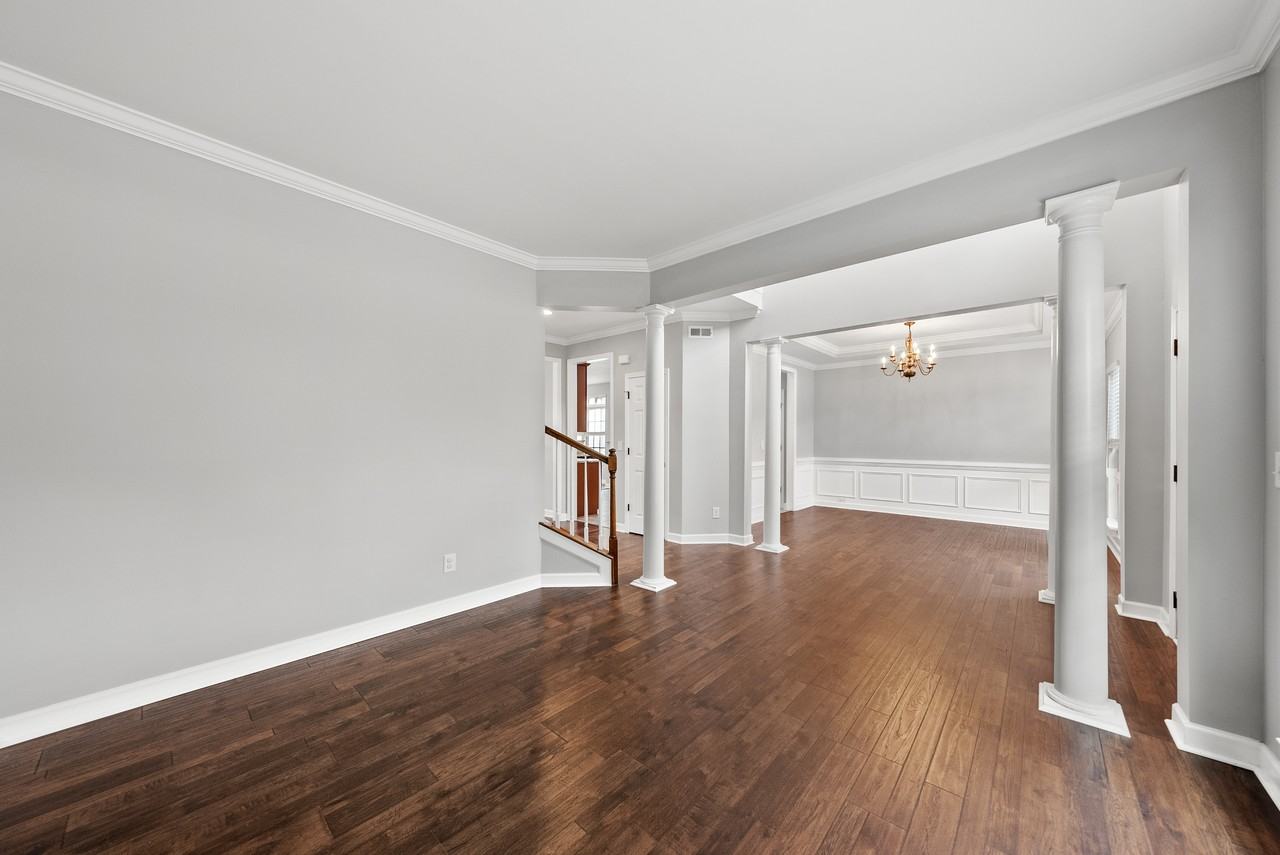1004 Crinoline Ln #NA - Photo 5 of 21