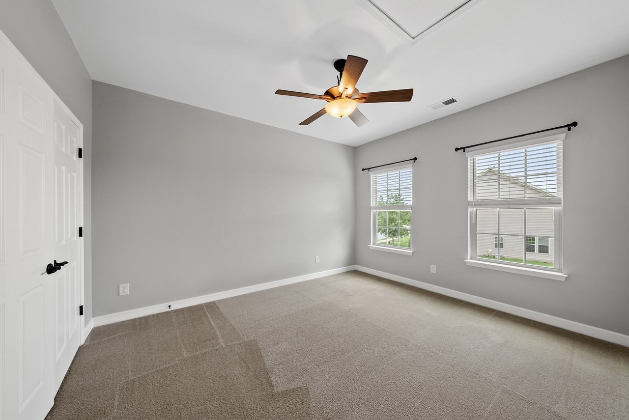 1004 Crinoline Ln #NA - Photo 7 of 21
