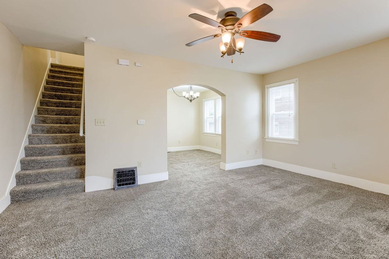 119 N 43rd St - Photo 5 of 28