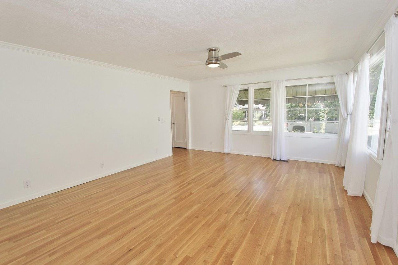 1212 N 20th St - Photo 5 of 24