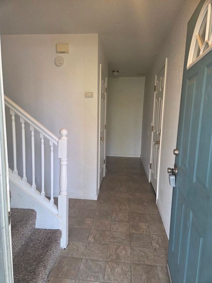 2355 Ferry St - Photo 3 of 20