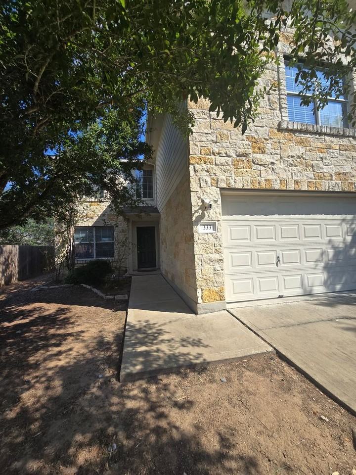 333 Outfitter Dr - Photo 2 of 31