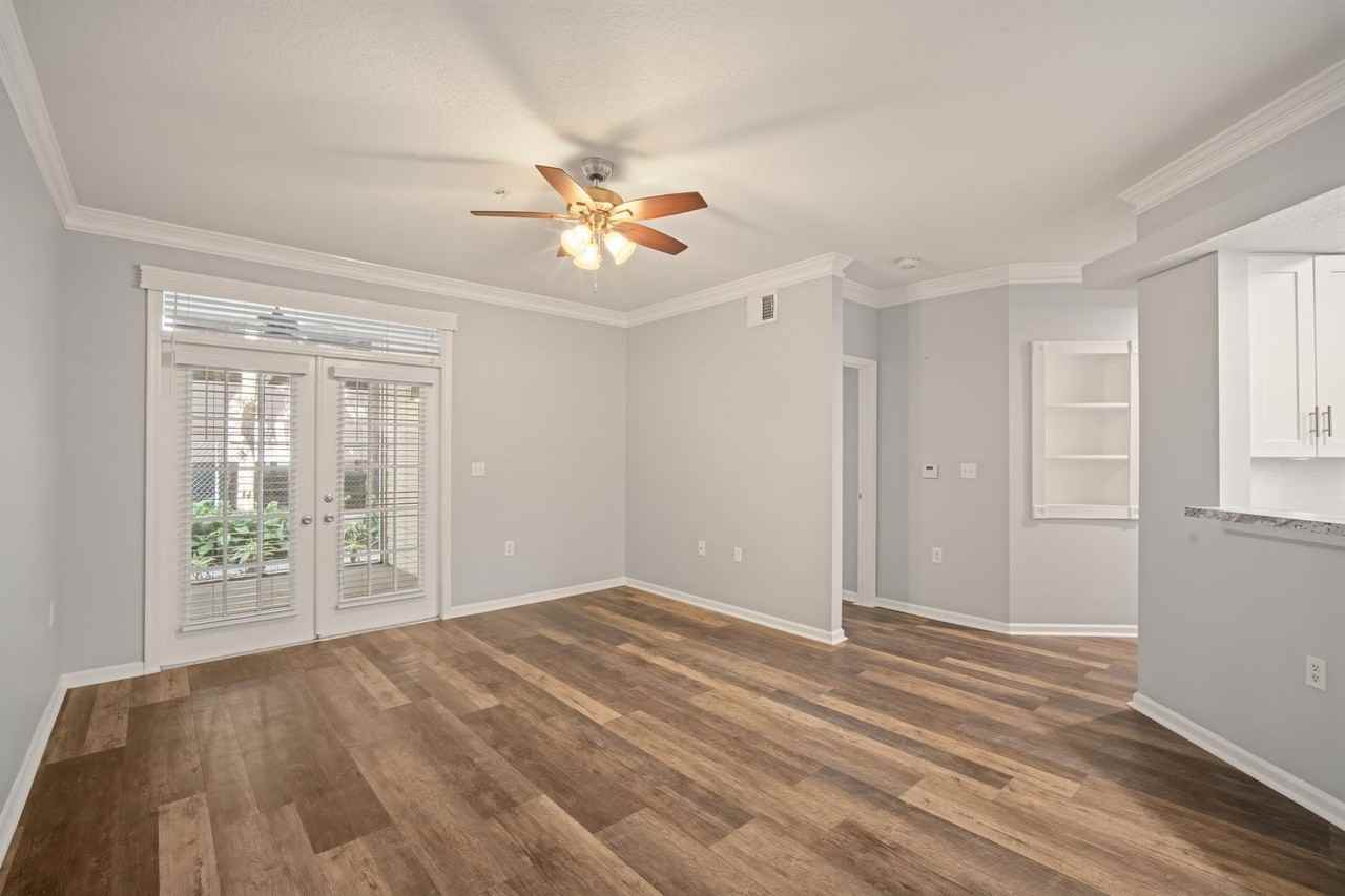 5110 Bay Club Cir - Photo 7 of 30