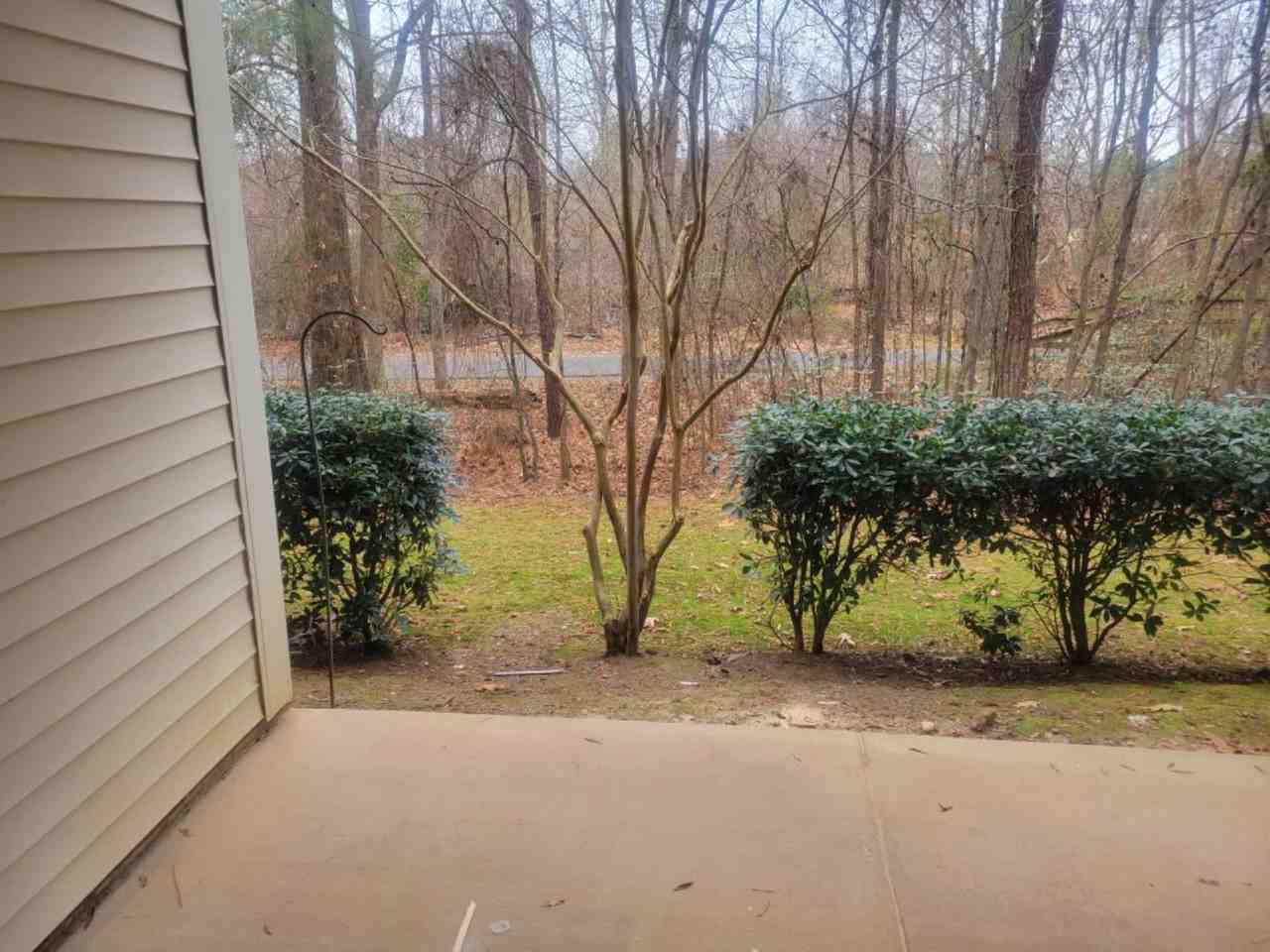 1013 Claret Ln - Photo 4 of 8