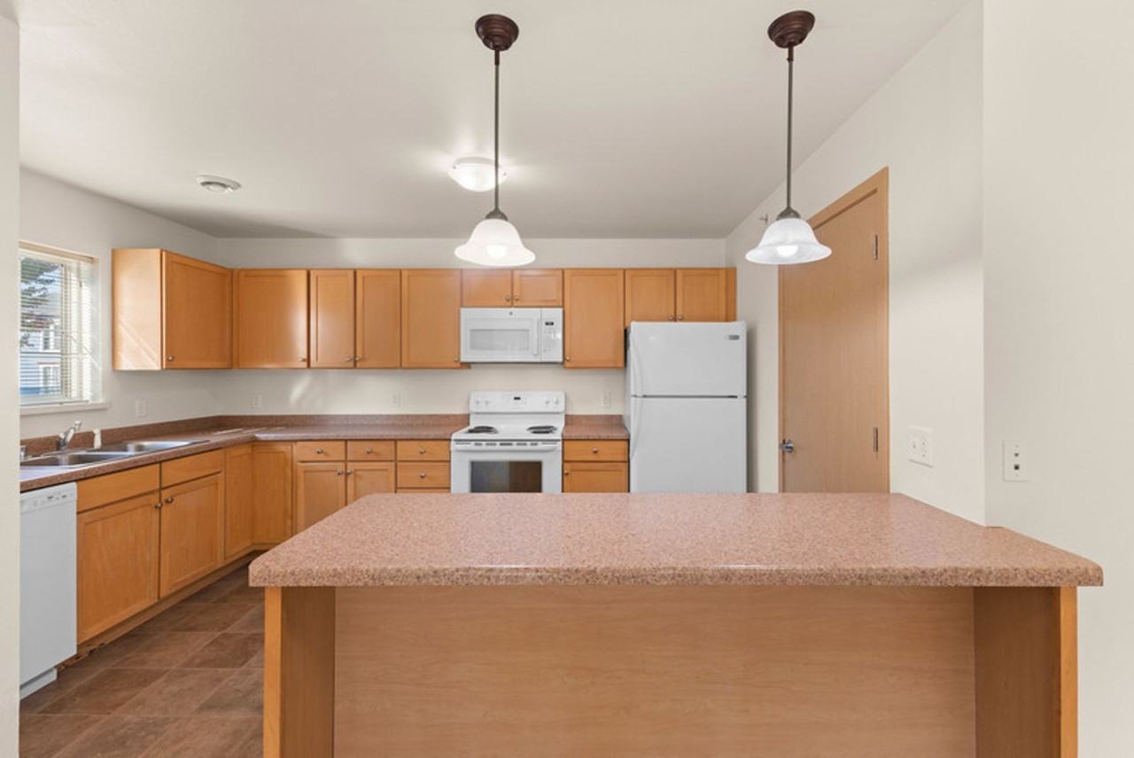 706 Fulton Street - Photo 3 of 50