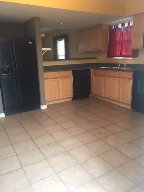 3509 S Oaklawn Cir - Photo 5 of 15