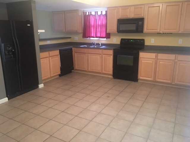 3509 S Oaklawn Cir - Photo 6 of 15