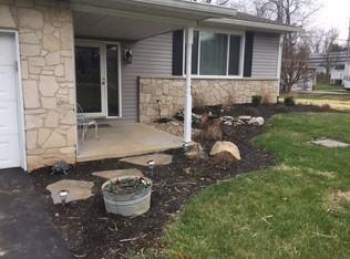 1787 E Cherry Ln - Photo 2 of 10