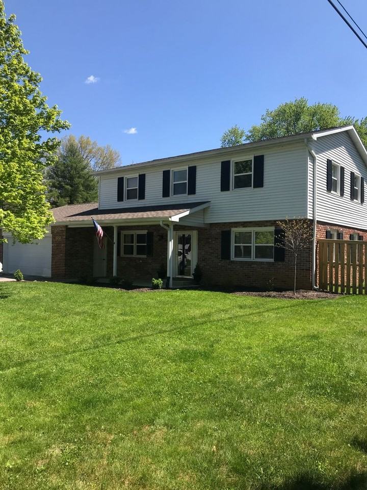 2212 East Queens Way - Photo 2 of 32