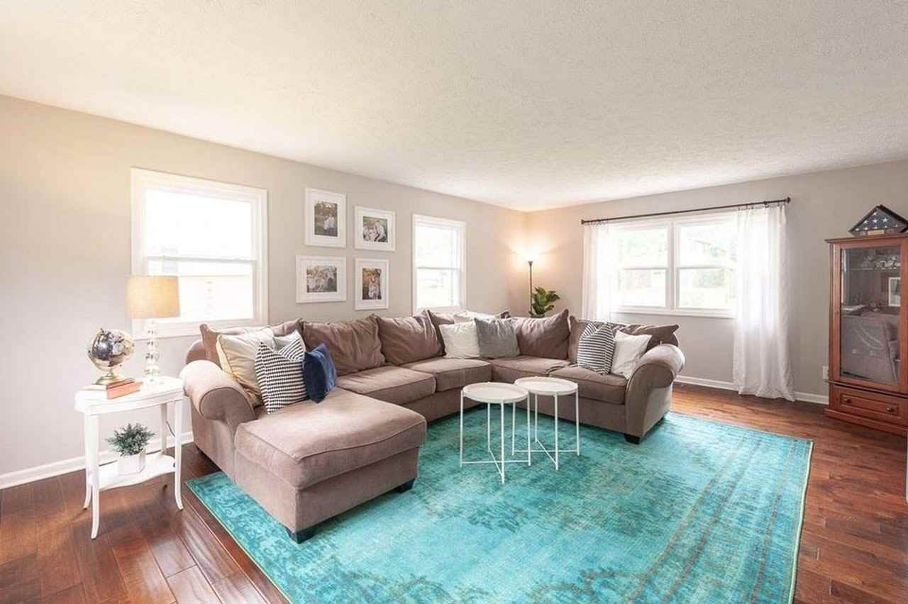 2212 East Queens Way - Photo 7 of 32