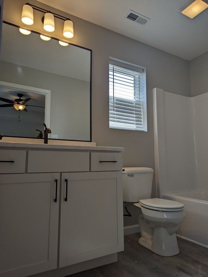 3749 Joy Cir E - Photo 7 of 15