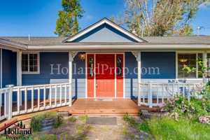 featured image of 1275 Ne 12th Ave