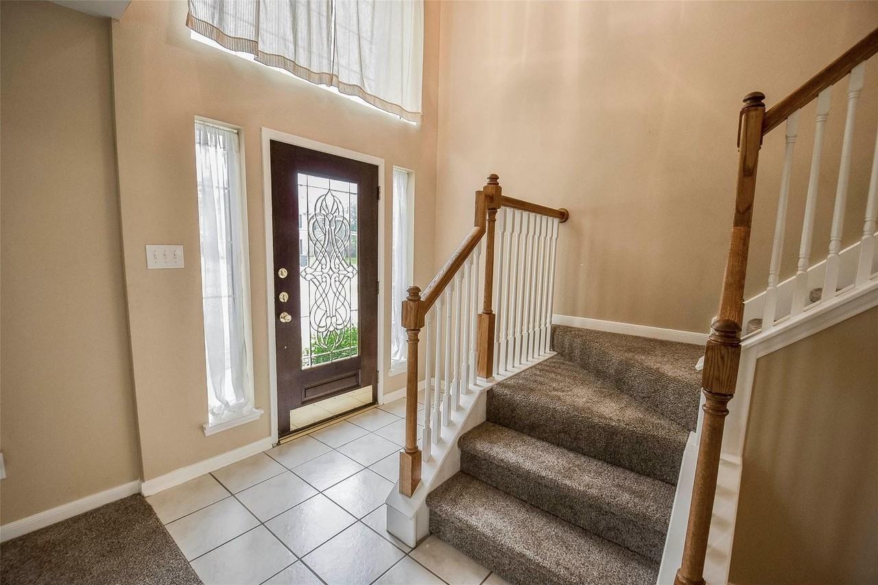 606 Jeremy Ct - Photo 6 of 41