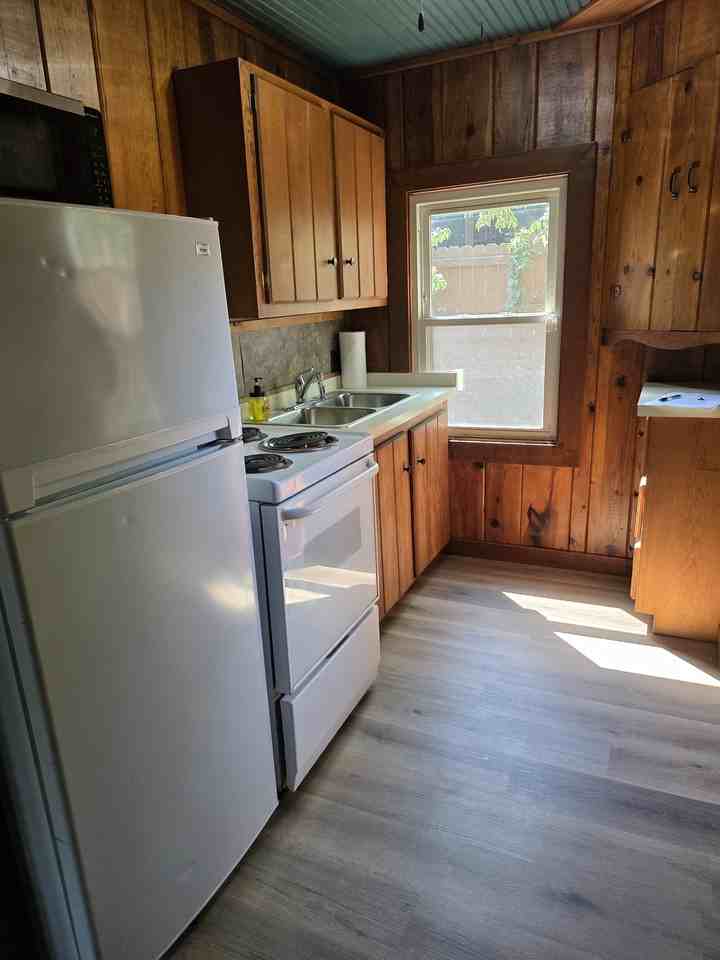 237 Benton Ave #NA - Photo 3 of 6