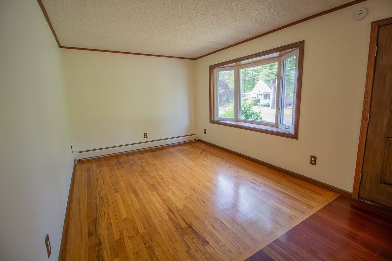 50 New Shaker Rd - Photo 3 of 21