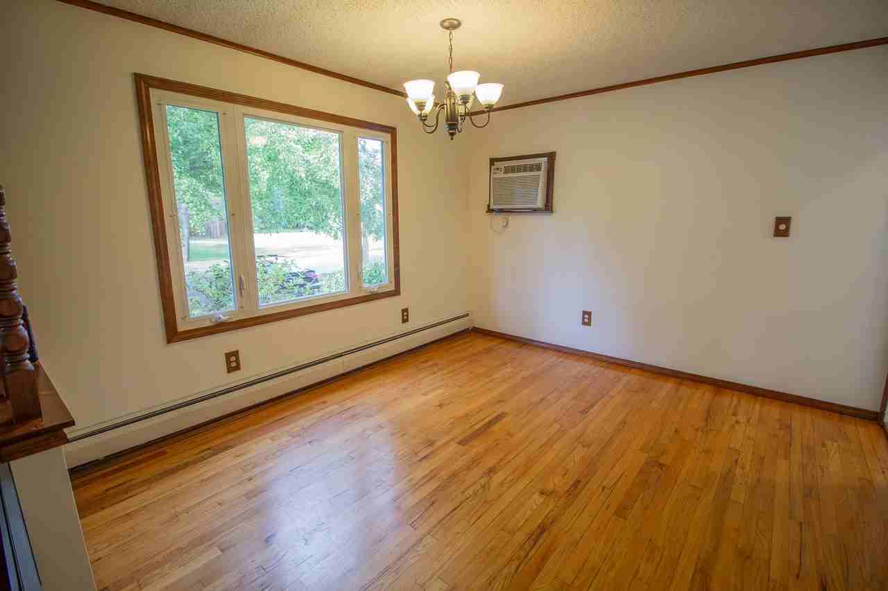 50 New Shaker Rd - Photo 4 of 21