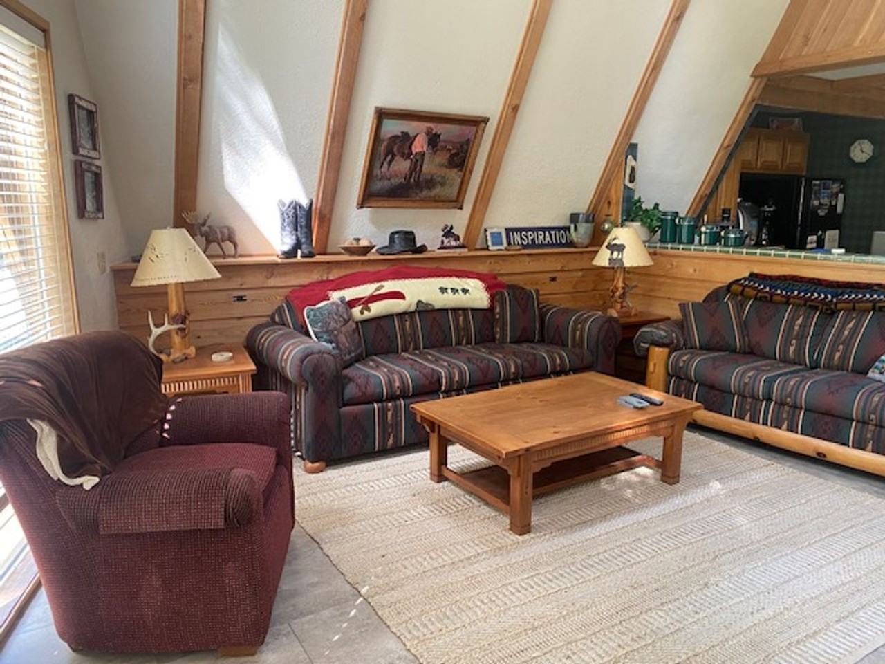 1875 Lacy Ln - Photo 3 of 21
