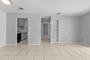 1555 Green Briar Pkwy #4 - Photo 1 of 1