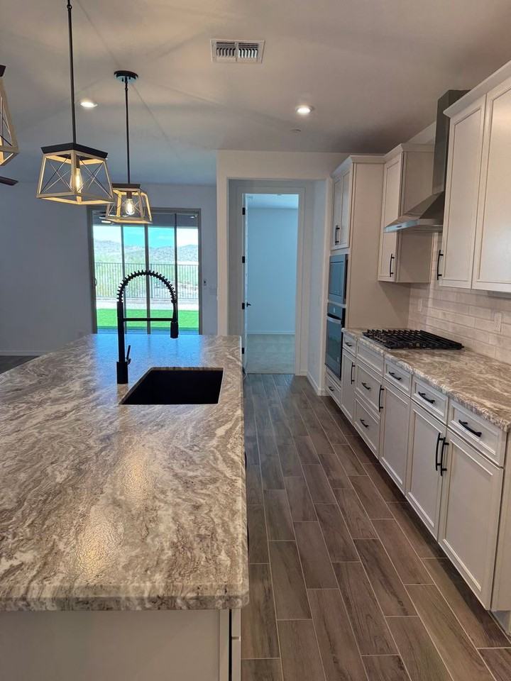 13286 W Eagle Feather Rd - Photo 7 of 38