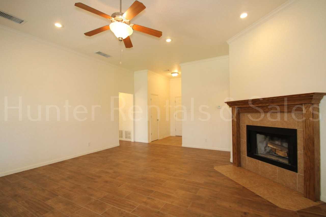 709 Aries Ave - Photo 3 of 31