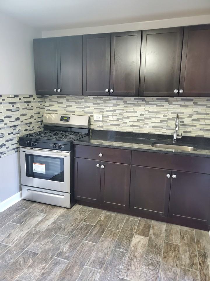 5662 N Ridge Ave #3A